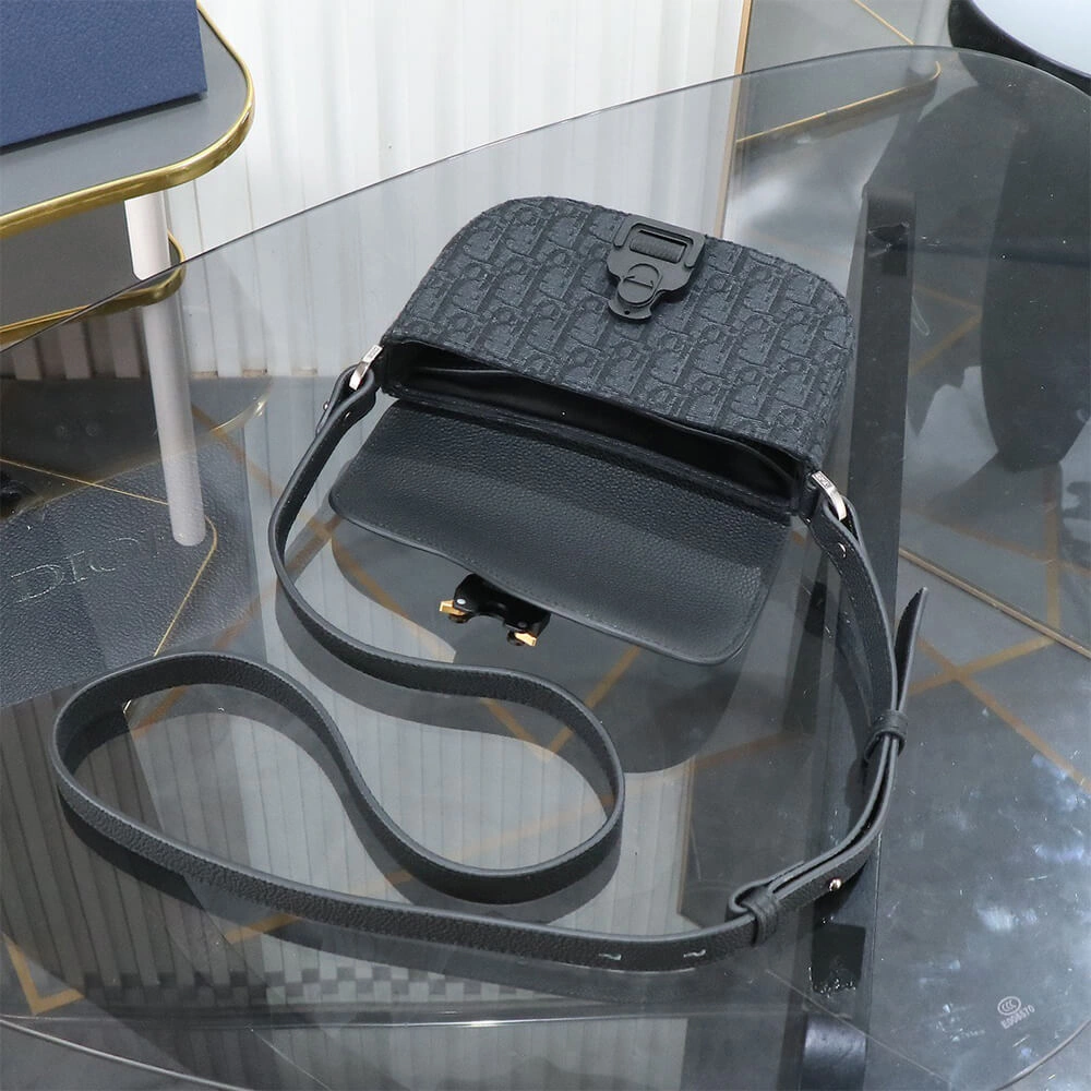 Dior Mini Saddle Messenger Bag with Flap Elegant 2392
