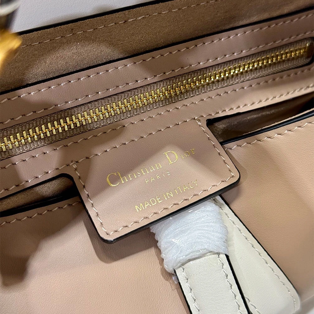 Durable Dior Saddle Bag with Strap 2123