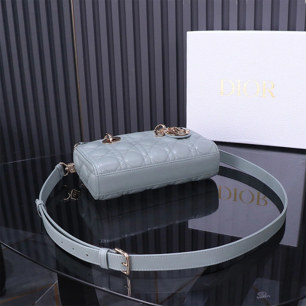 Sophisticated Dior Small Lady D-Joy Bag(HIGH-END GRADE) 2227
