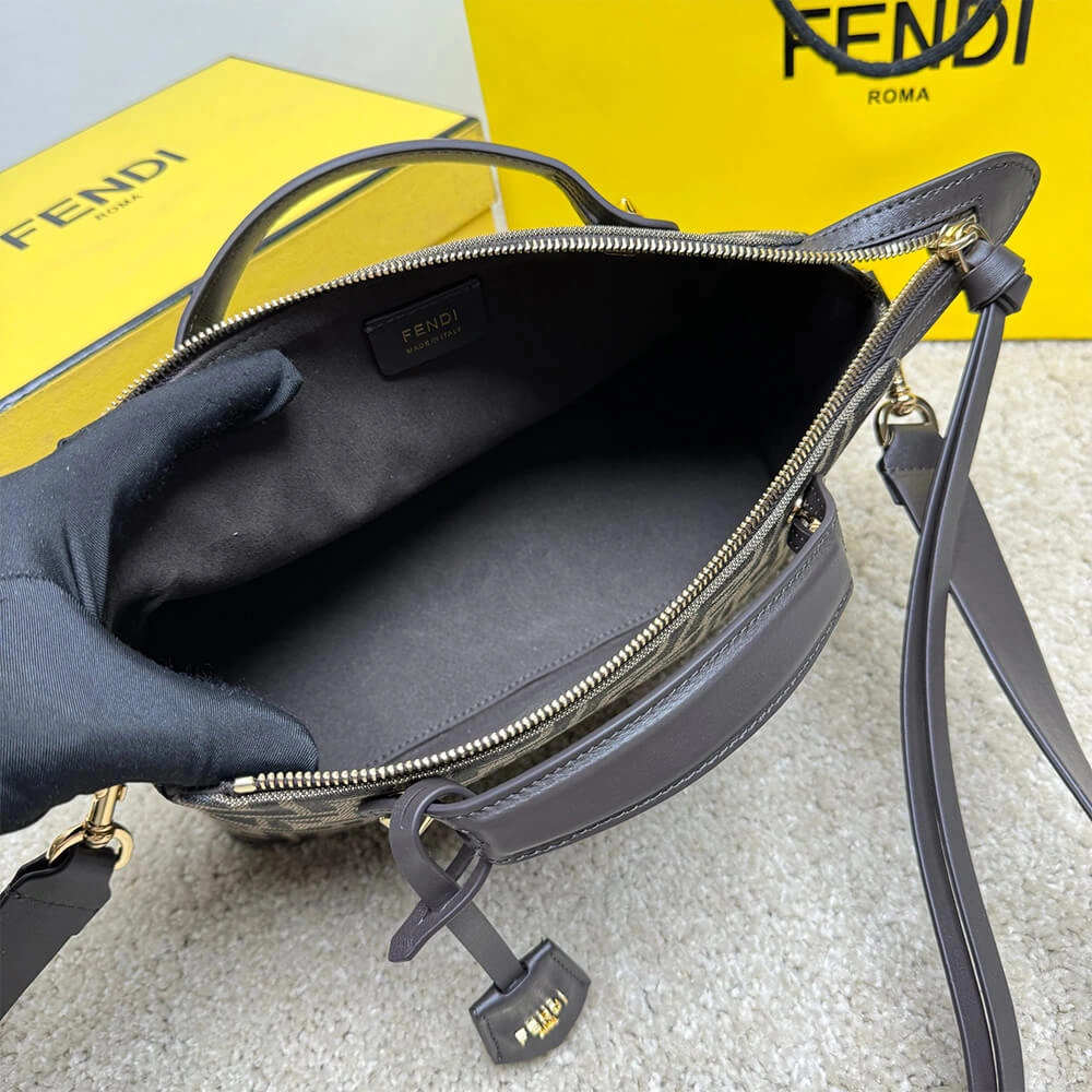 TravelReady FENDI By The Way Medium 3070