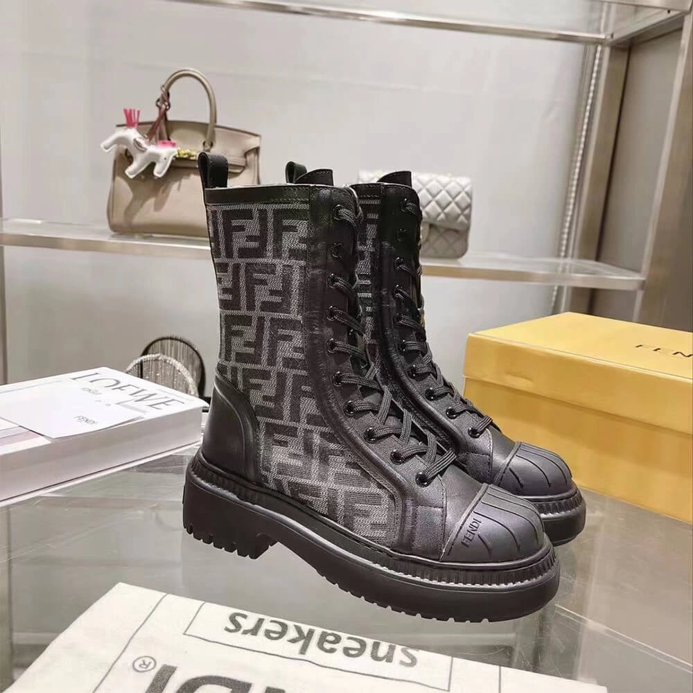 FENDI Domino WeatherProof 3403