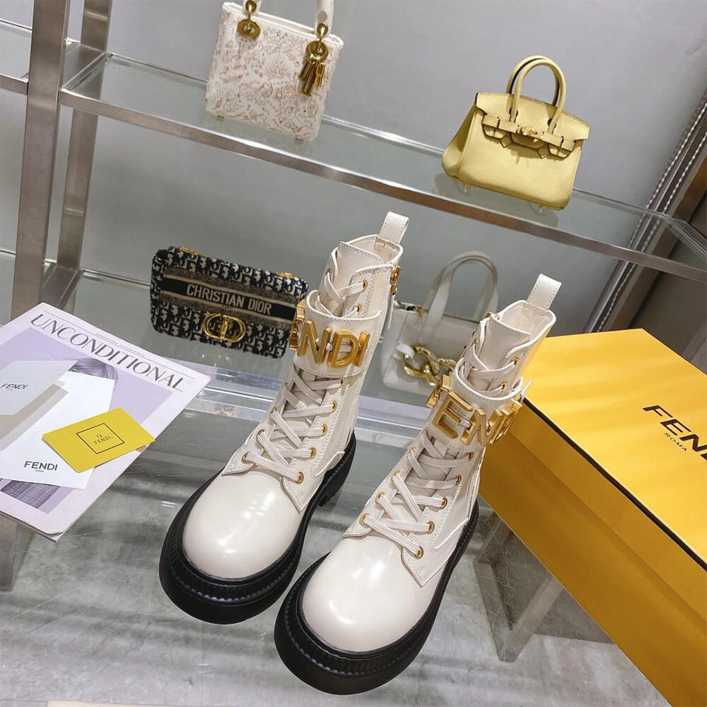 FENDI Fendigraphy logo-plaque leather boots Vibrant 3398