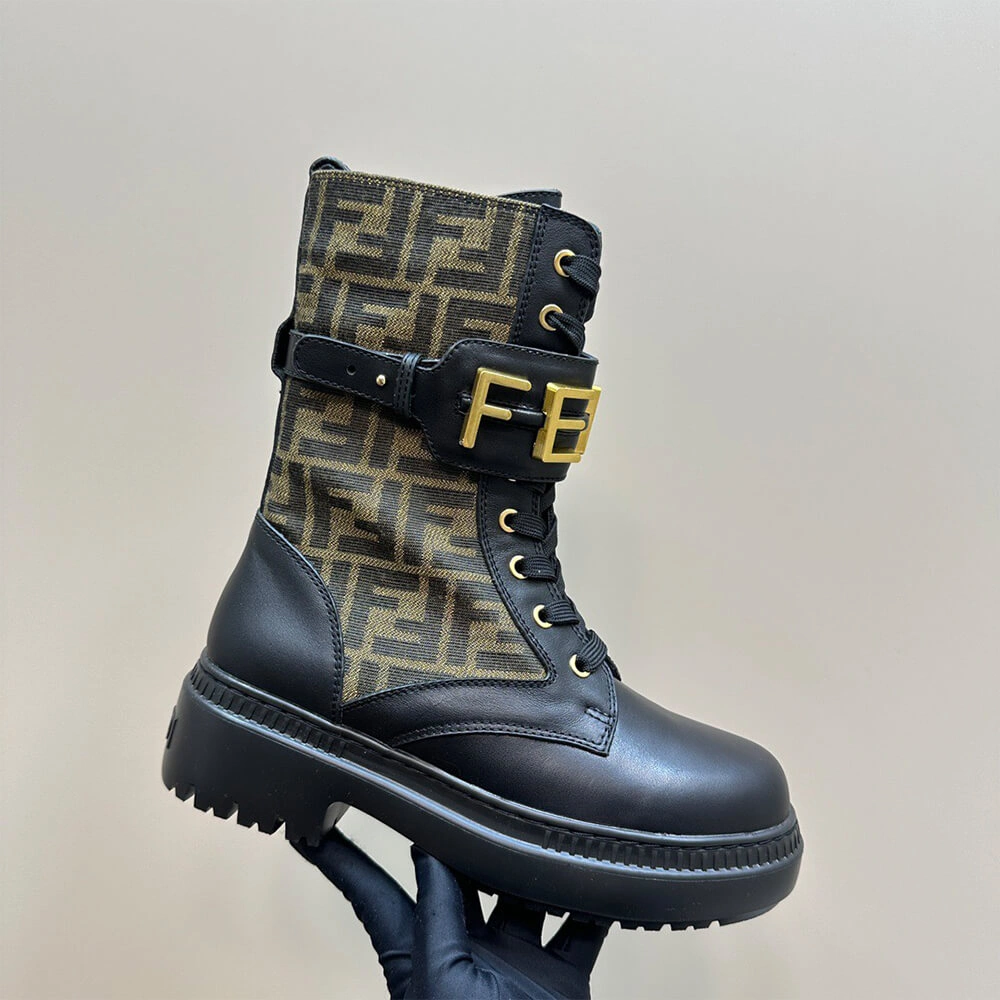 Packable FENDI Fendigraphy logo-plaque leather boots 3410