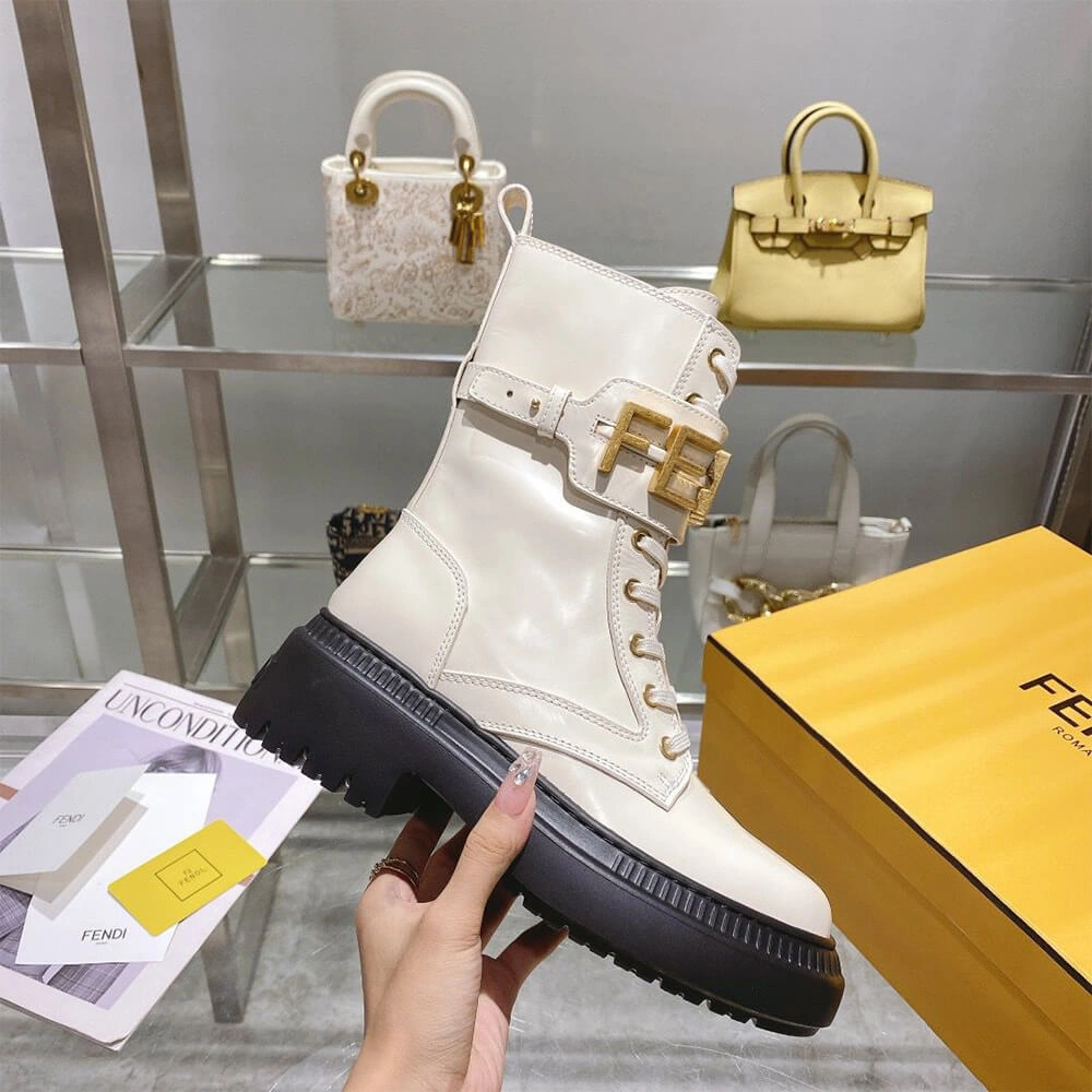 FENDI Fendigraphy logo-plaque leather boots Vibrant 3398