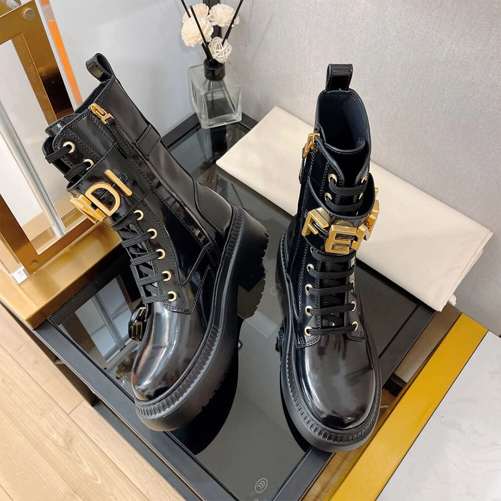 FENDI Fendigraphy logo-plaque leather boots Sporty 3411