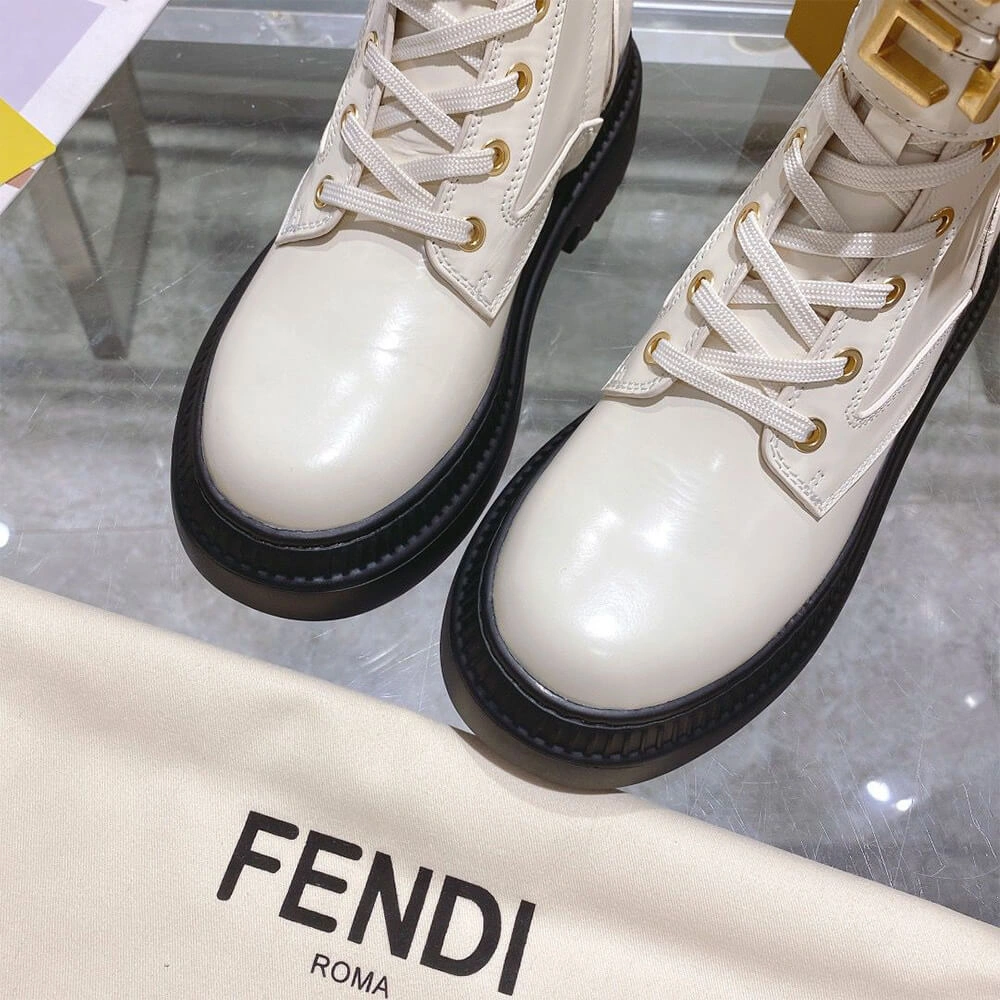 FENDI Fendigraphy logo-plaque leather boots Vibrant 3398