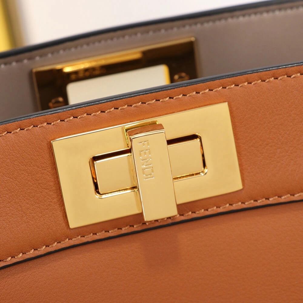 FENDI Peekaboo ISeeU Small(high-end grade) DailyWear 3075