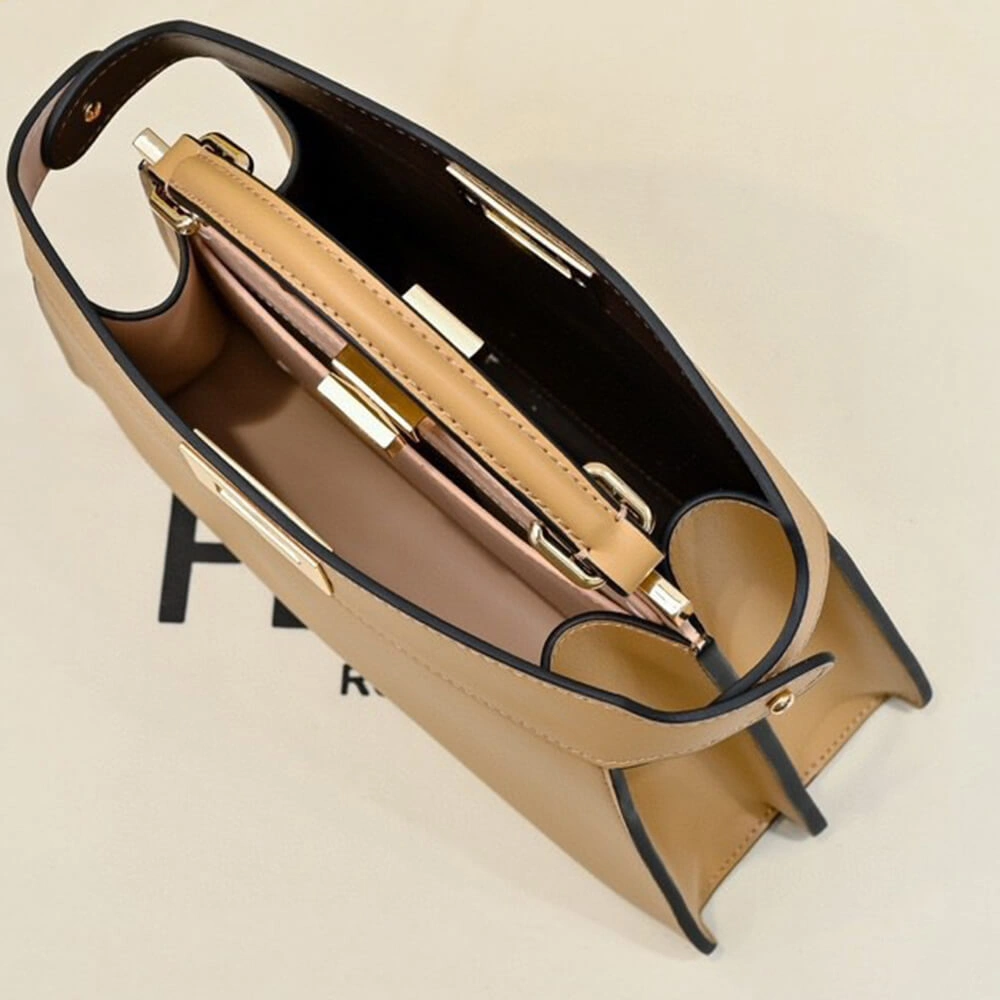 Vibrant FENDI Peekaboo ISeeU Small(high-end grade) 3091