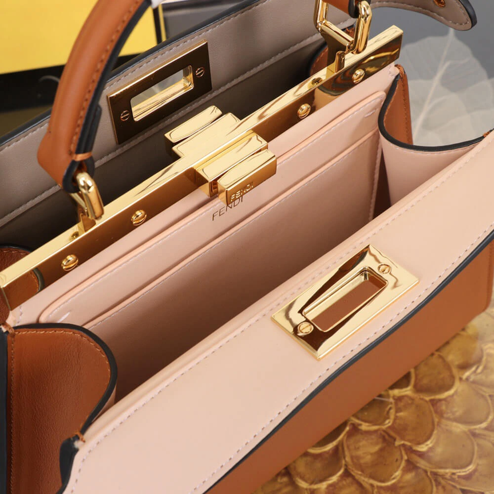 FENDI Peekaboo ISeeU Small(high-end grade) DailyWear 3075