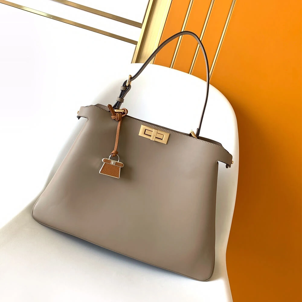 FENDI Peekaboo  Large(HIGH-END GRADE) Effortless 3142