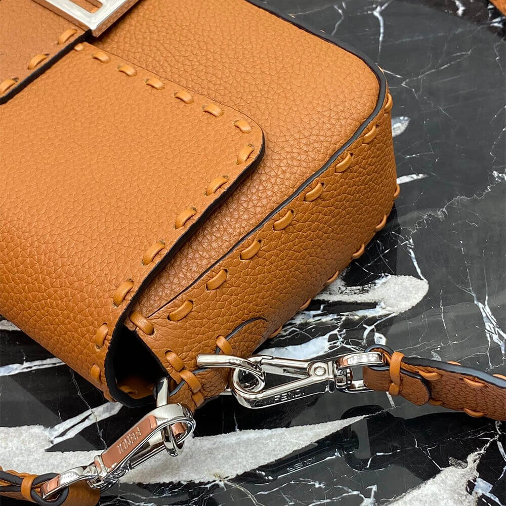 Fendi  Baguette(HIGH-END GRADE) FashionForward 3072