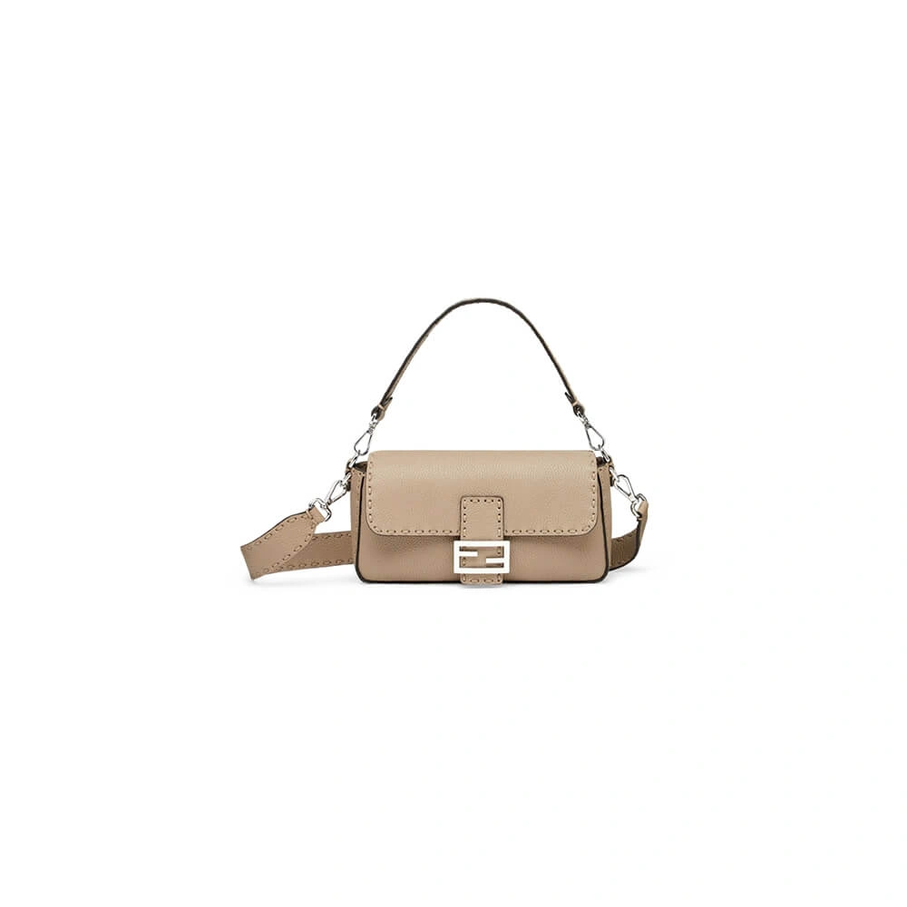 Fendi  Baguette Bright 3109