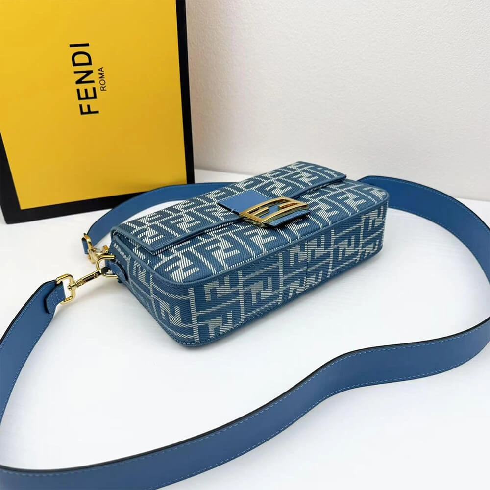 Fendi  Baguette SunProtective 3074