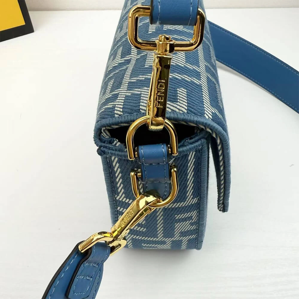 Fendi  Baguette SunProtective 3074