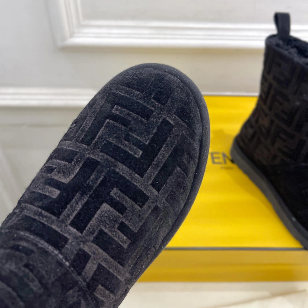 OdorResistant Fendi Apres 3418