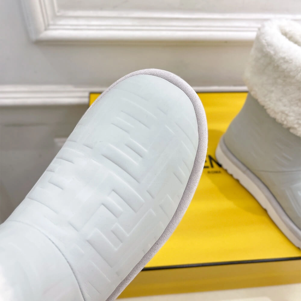 Fendi Apres Comfortable 3392