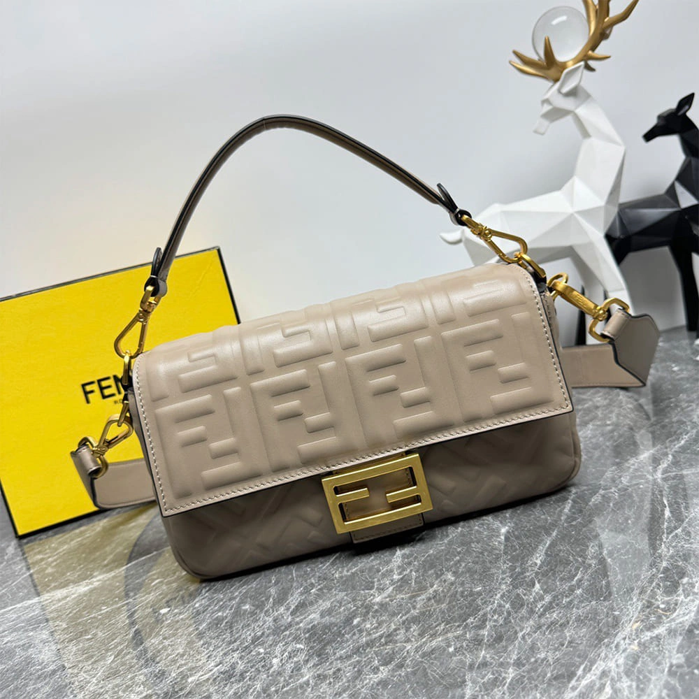 Fendi Baguette Breathable 3068