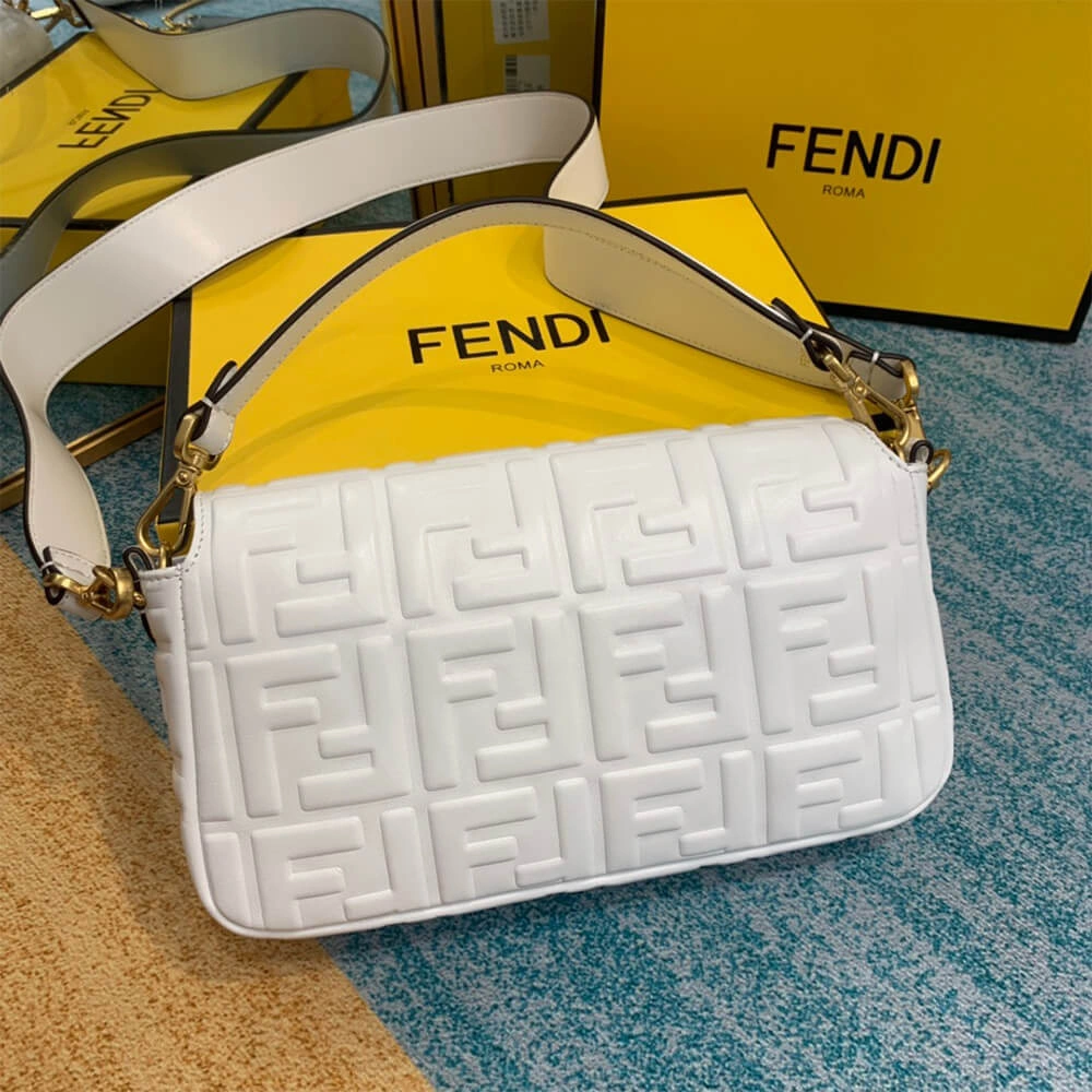 Resilient Fendi Baguette 3158