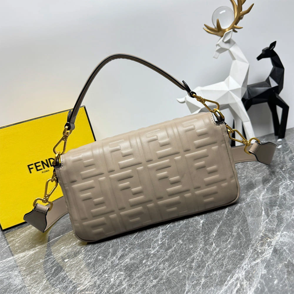 Fendi Baguette Breathable 3068