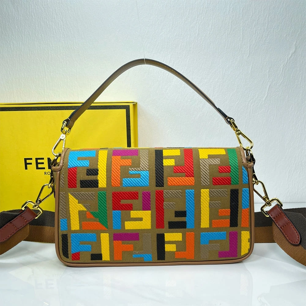 Elegant Fendi Baguette 3061