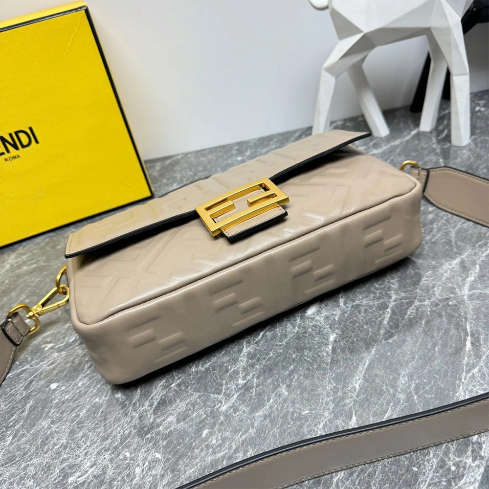 Fendi Baguette Breathable 3068