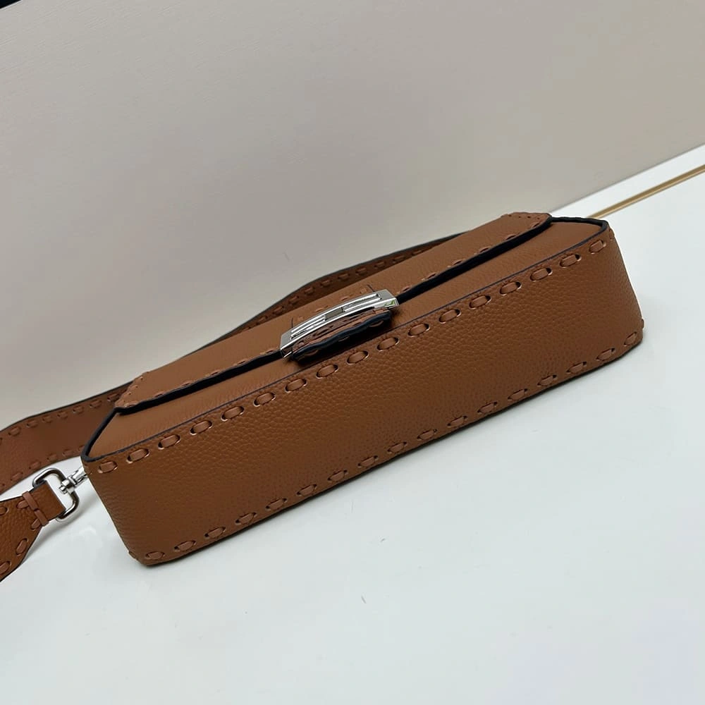 Comfortable Fendi Baguette 3126