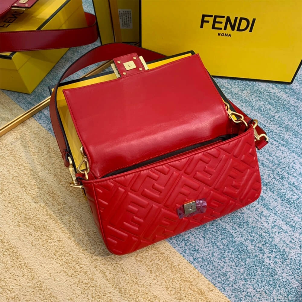 WrinkleFree Fendi Baguette 3148