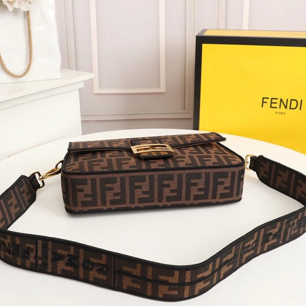 Fendi Baguette FlexibleFit 3144