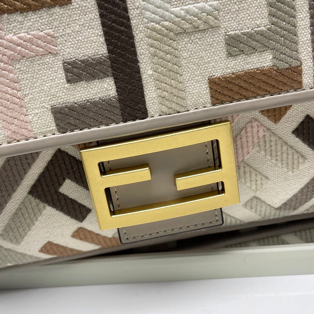 Fendi Baguette OnTrend 3151