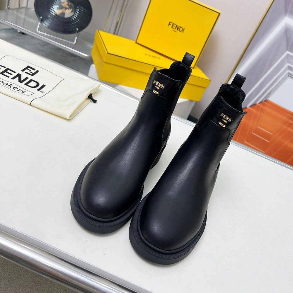 Elegant Fendi Boots 3412