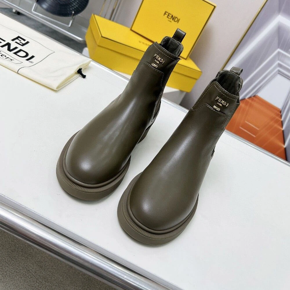 Comfortable Fendi Boots 3417