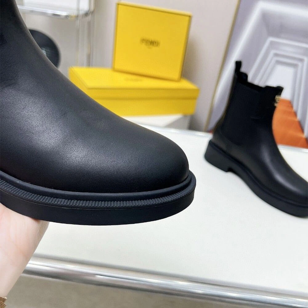 Elegant Fendi Boots 3412