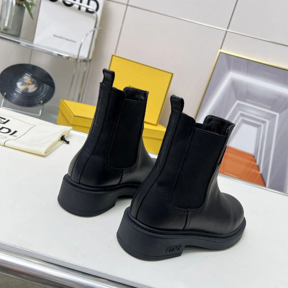 Elegant Fendi Boots 3412