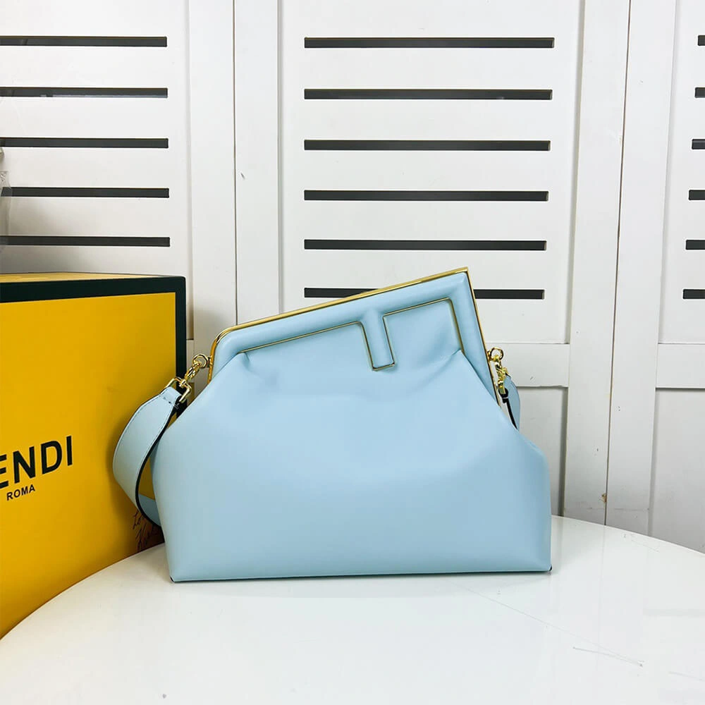 Fendi First Medium Casual 3161