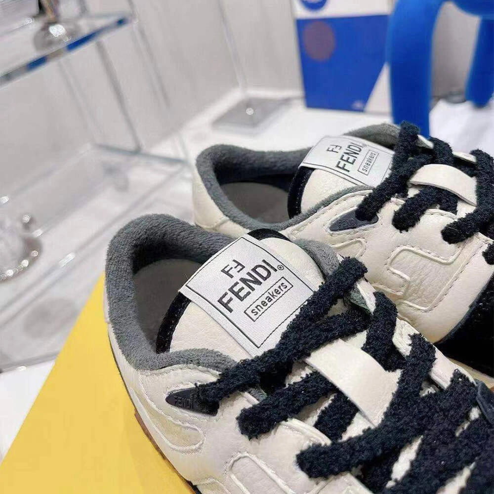 RelaxedFit Fendi Match 3429