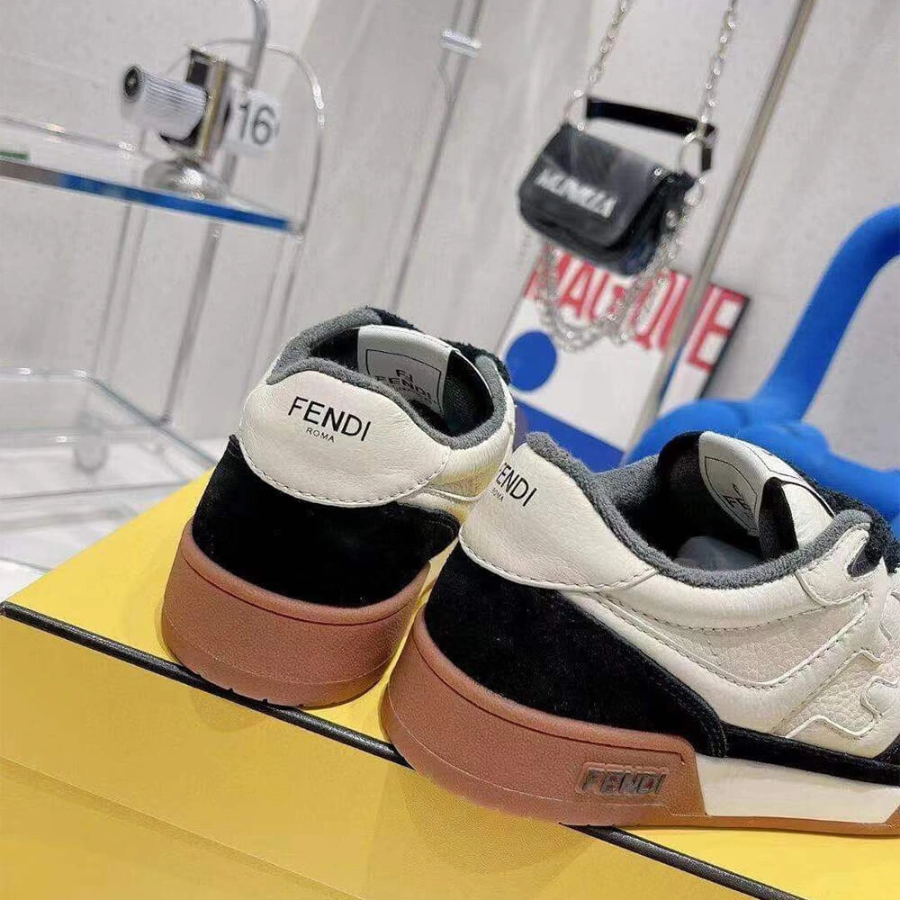 RelaxedFit Fendi Match 3429
