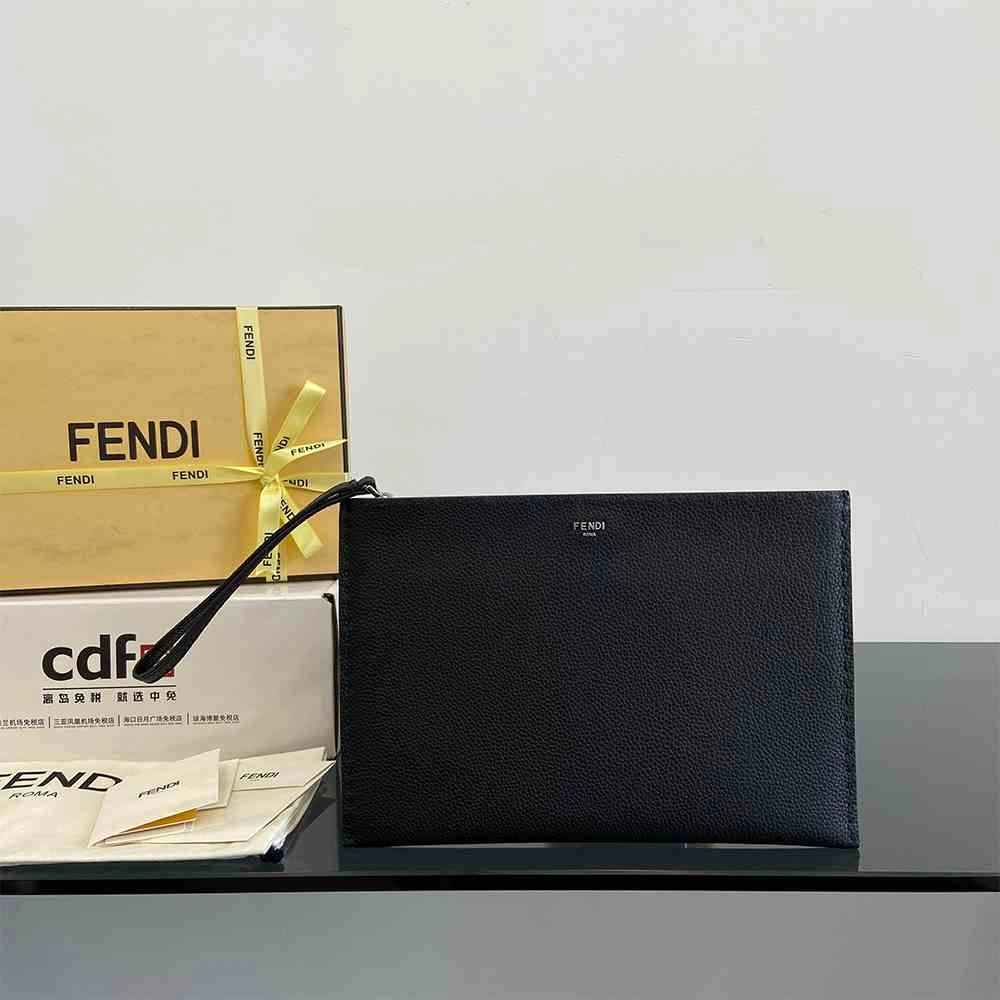 Durable Fendi Selleria Flat Pouch Medium 3056