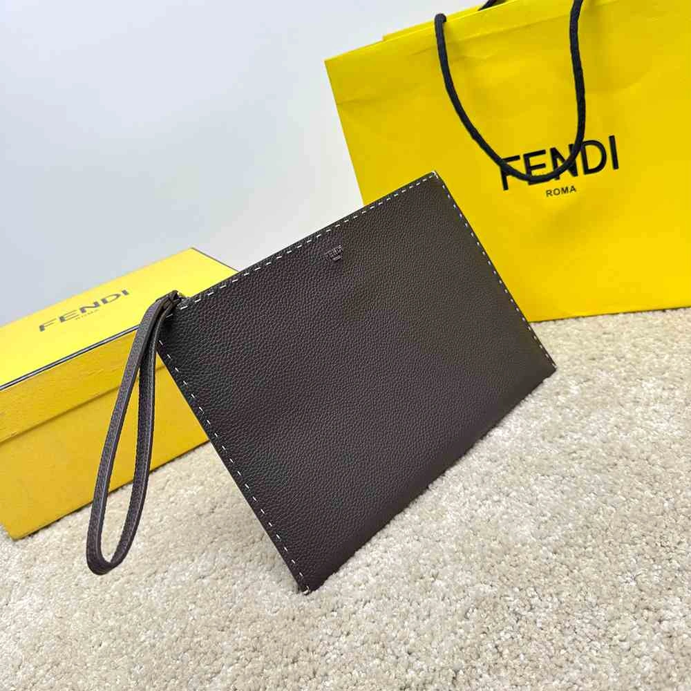 FlexibleFit Fendi Selleria Flat Pouch Medium 3141