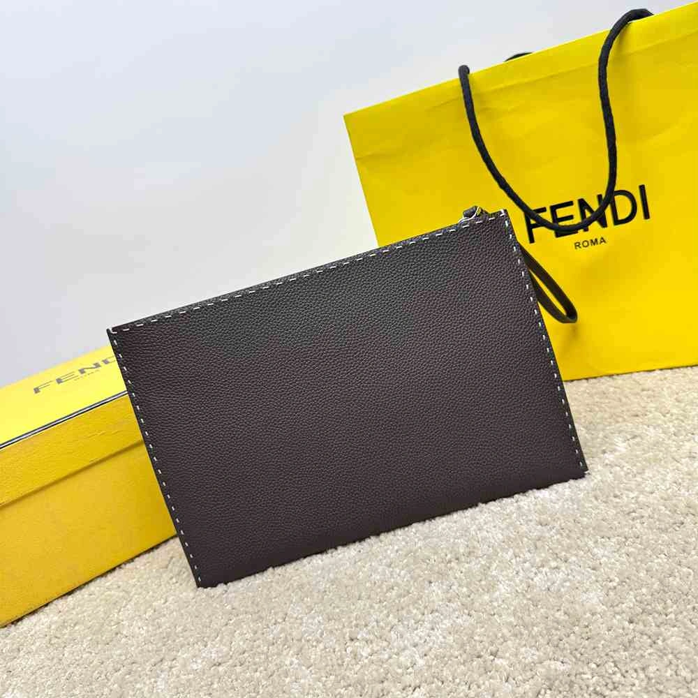 FlexibleFit Fendi Selleria Flat Pouch Medium 3141