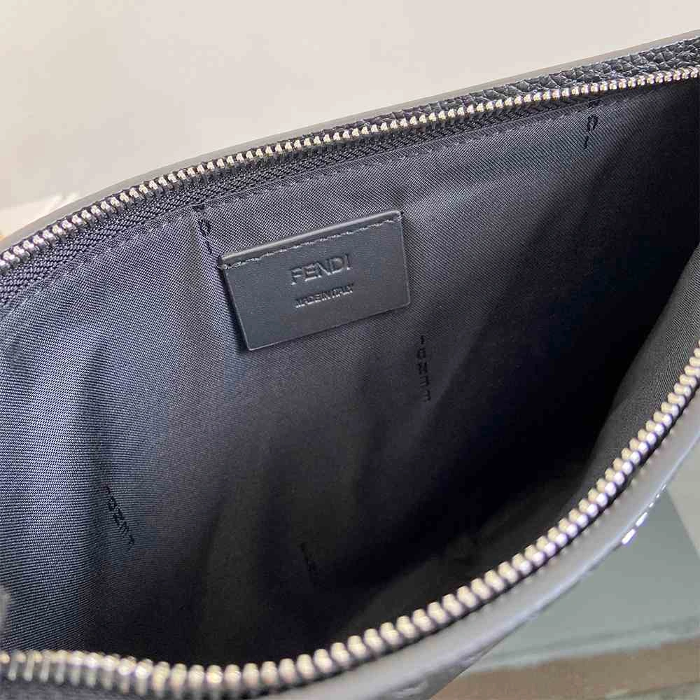 Durable Fendi Selleria Flat Pouch Medium 3056