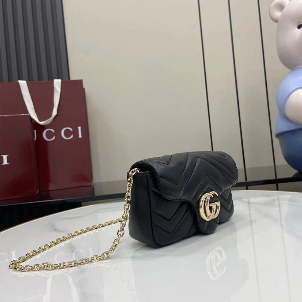 GG Marmont mini shoulder bag Trendy 1054