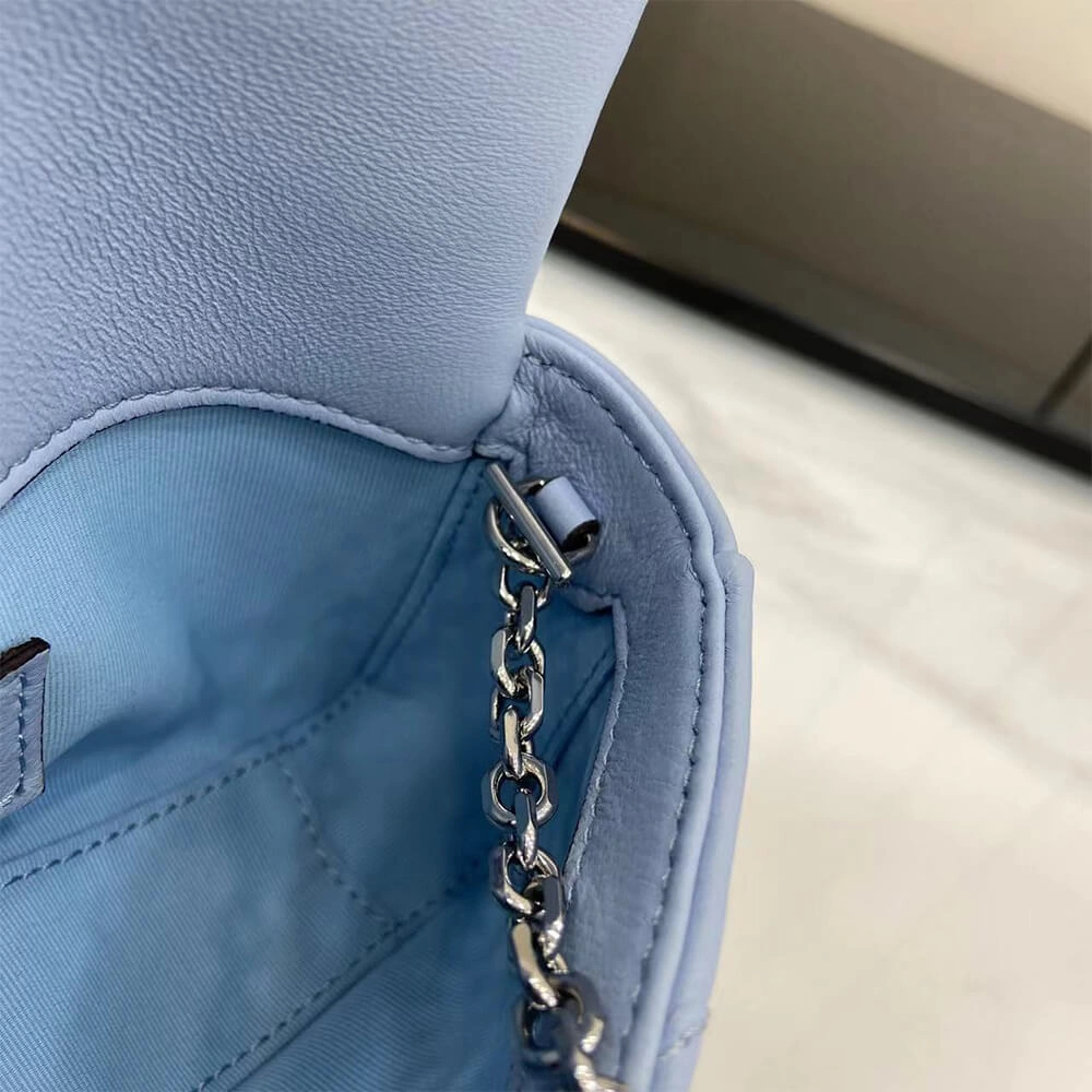 Breathable GG Marmont mini shoulder bag 1012