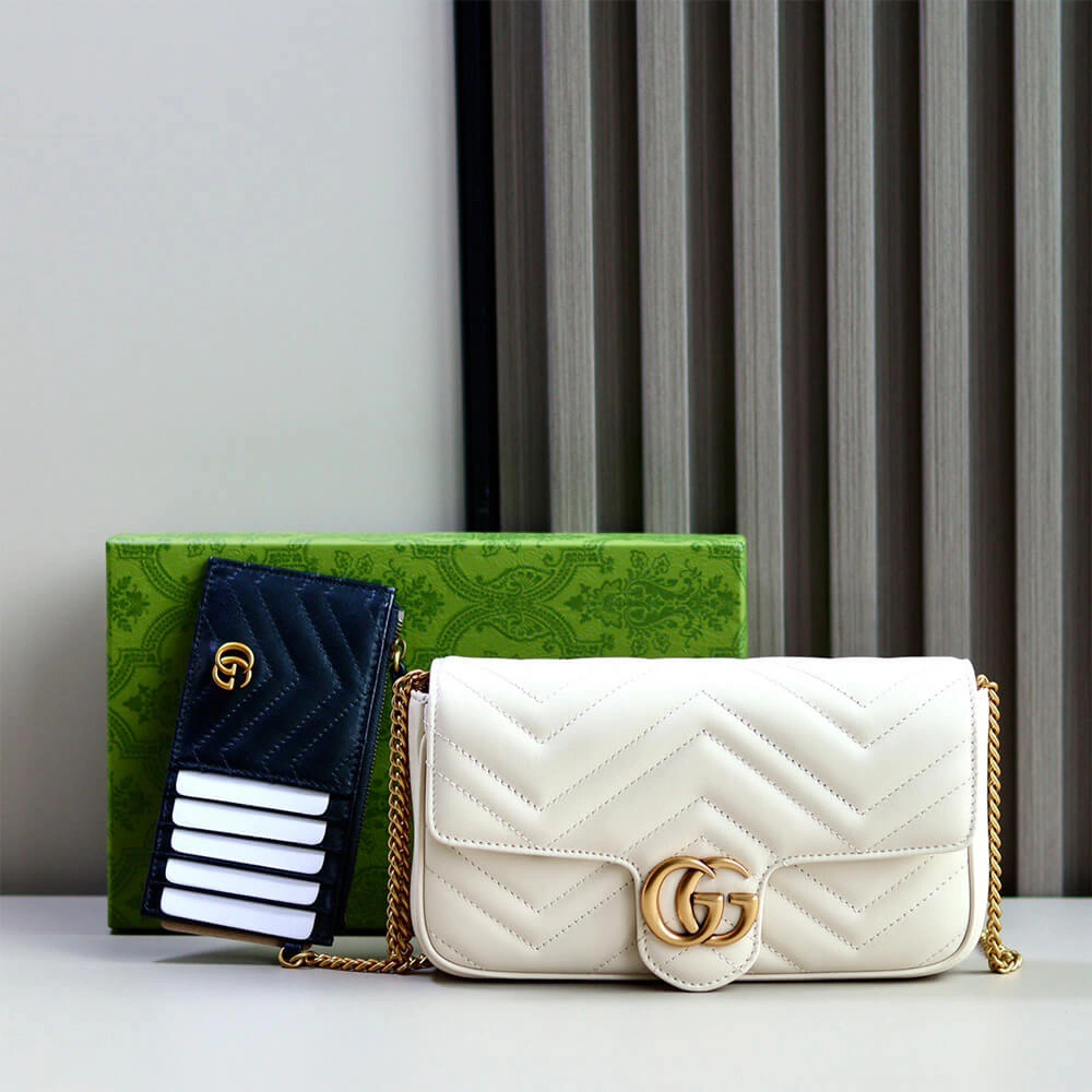 OdorResistant GG Marmont small shoulder bag 993