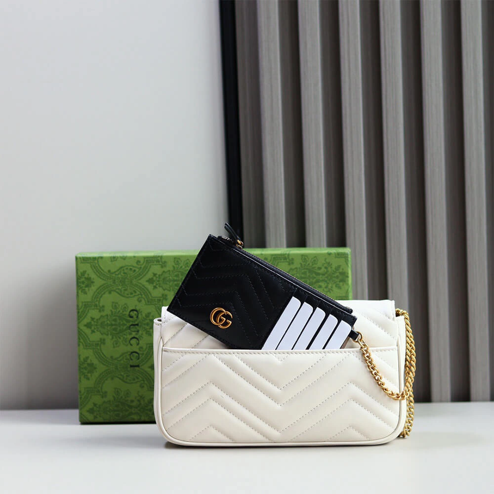 OdorResistant GG Marmont small shoulder bag 993