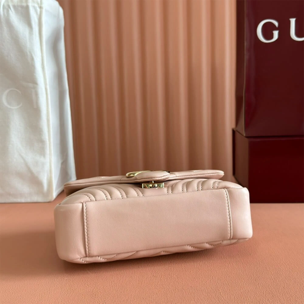 Sporty GG Marmont small shoulder bag 953