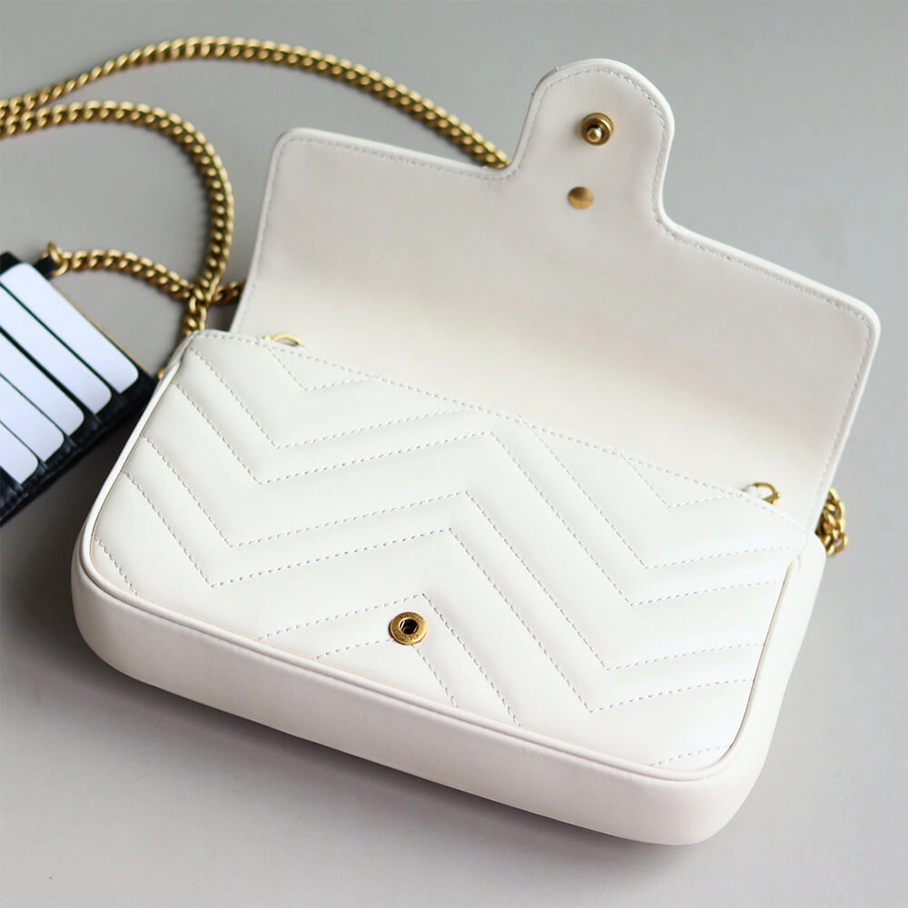 OdorResistant GG Marmont small shoulder bag 993