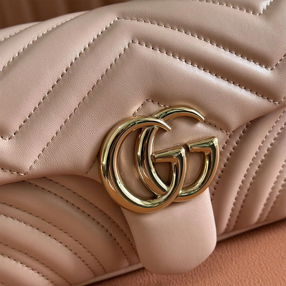 Sporty GG Marmont small shoulder bag 953