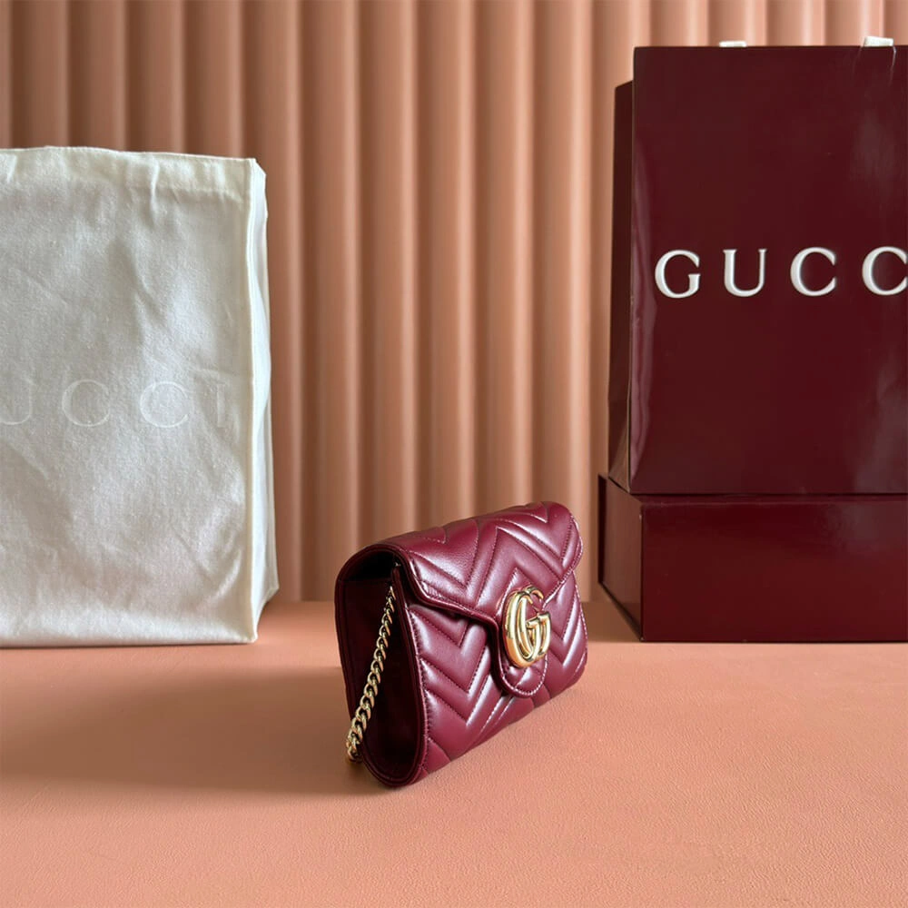 TechFriendly GG Marmont wallet on chain 1050