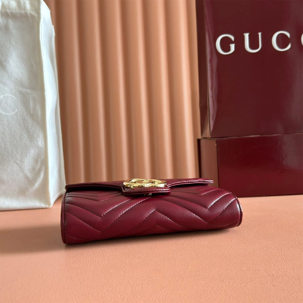 TechFriendly GG Marmont wallet on chain 1050