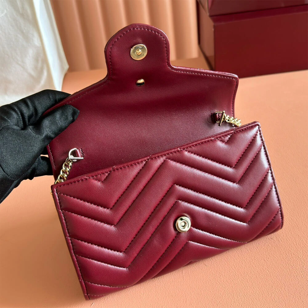 TechFriendly GG Marmont wallet on chain 1050